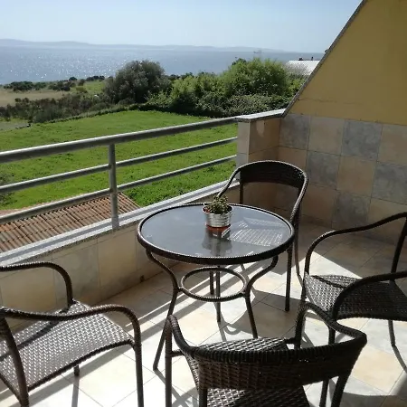 Apartment Lo Split